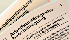 Krankmeldung beim Chef: Doppelt hält besser