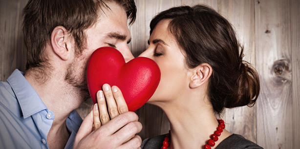 Mit nur einem Kuss: 80 Mio. Bakterien wechseln den Besitzer