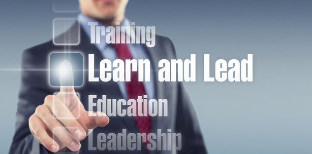 Nur jede dritte Führungskraft fühlt sich in der Karriere gefördert