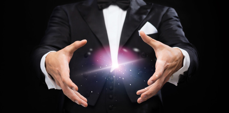 Magier lässt Zahnschmerzen verschwinden