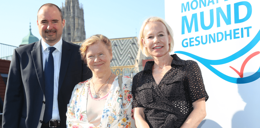 Monat der Mundgesundheit mit Schwerpunkt Parodontitis