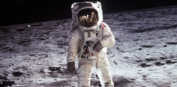 Mond-Zahnbürste von Buzz Aldrin kommt unter den Hammer