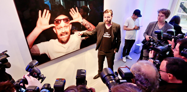 Maulsperre deluxe: Promis zeigen Zähne