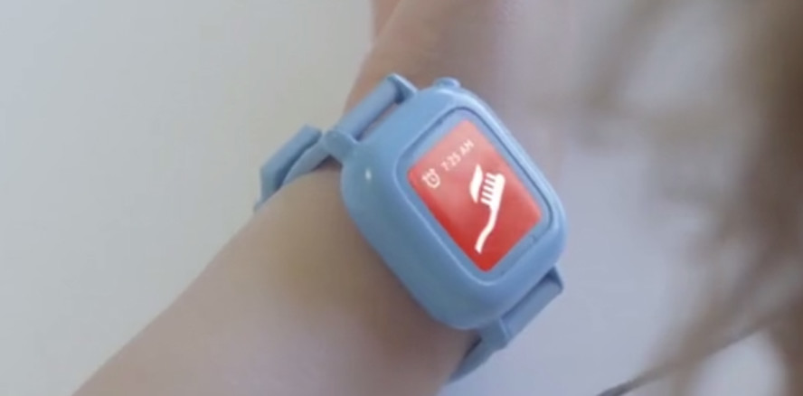 Spezielle Kinderuhr erinnert die Kleinsten an das Zähneputzen