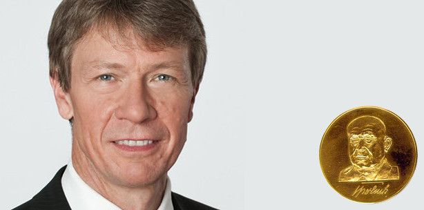 Prof. Dr. Dietmar Oesterreich mit Tholuck-Medaille ausgezeichnet