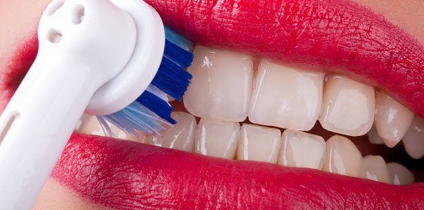 Gleich zwei elektrische Zahnbürsten von Oral-B sind Spitzenreiter