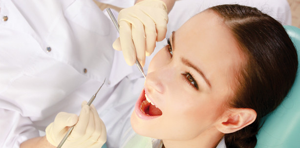 Parodontologie im Fokus: Hygiene, Funktion und Gesundheit