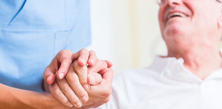 Patientenschützer: Zahnärzte müssen einmal im Jahr ins Pflegeheim