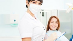 Professionelle Zahnreinigung spezialisieren