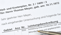 Das Wiedereingliedern von  provisorischen Kronen oder Brücken
