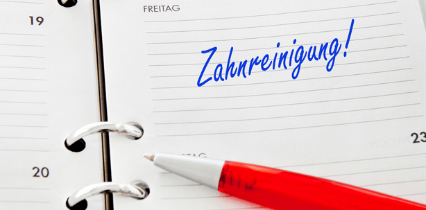 Frequenz von professioneller Zahnreinigung hängt von Pflege ab