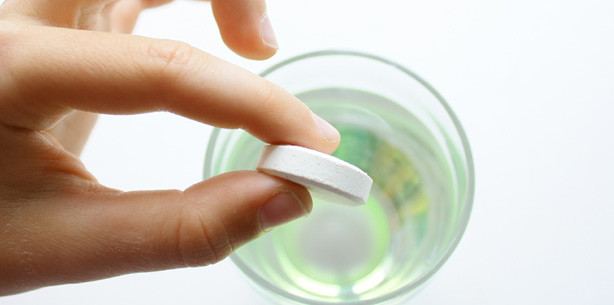 Erste Hilfe bei Zahnschmerz aus der Hausapotheke