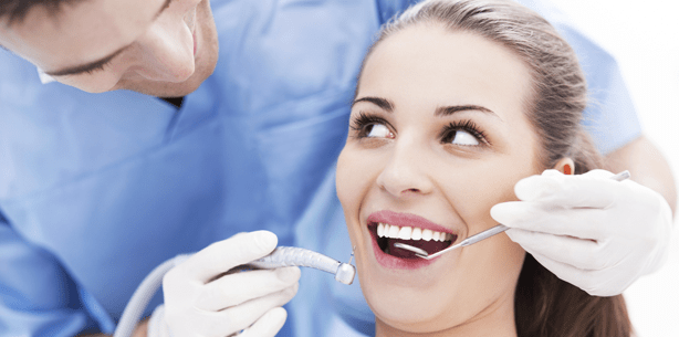 Schwangerschaft: PZR beugt gefährlichen Entzündungen vor