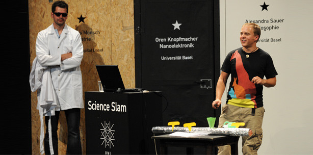 Erfolgreicher erster Science Slam der Uni Basel