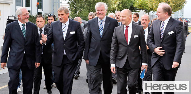 Ministerpräsident Seehofer besucht Heraeus