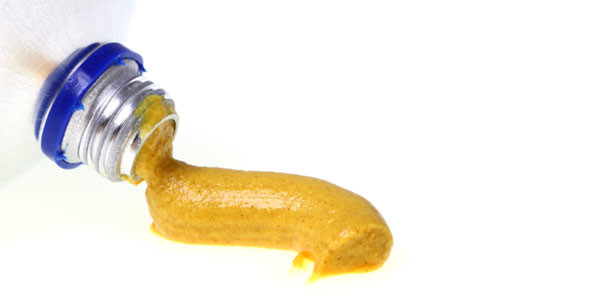 Skurrile Verwechslung: Amerikaner putzte sich Zähne mit Senf