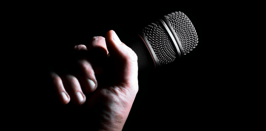 Der singende Zahnarzt, bei dem Patienten keine Angst haben