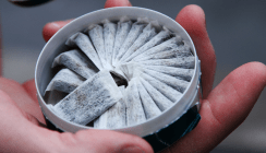 Schweizer Zahnärzte warnen vor Snus-Konsum