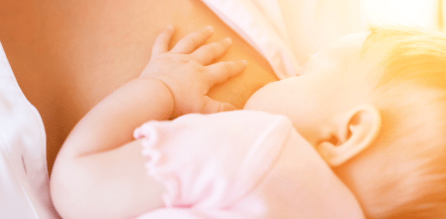 Schmerzen beim Stillen können an verkürztem Zungenbändchen liegen