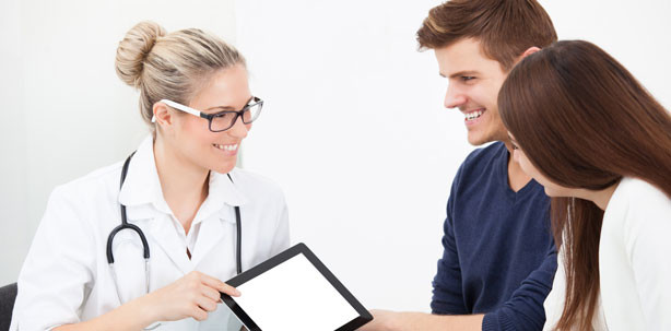 Tablets für die Krankengeschichte: MKG-Chirurgen wegweisend