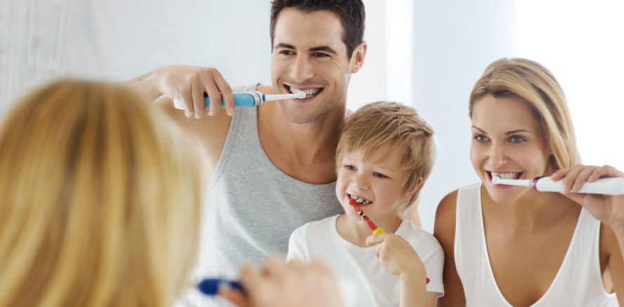 „Tag der Zahnfee“: Richtige Zahnpflege von Anfang an