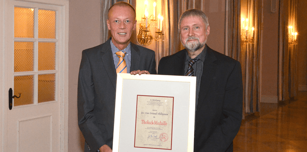 Dr. Uwe Prümel-Philippsen erhält Tholuck-Medaille 2014