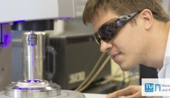 Photoaktive Moleküle: Neues Füllungsmaterial spart Zeit beim Zahnarzt
