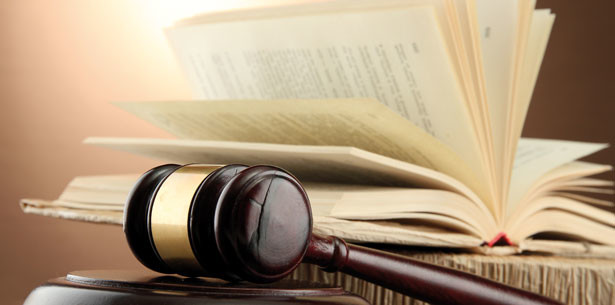 Tod nach Zahnoperation: Eltern angeklagt