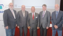 ZTM Uwe Breuer bleibt Präsident des VDZI