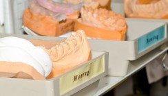 Schlechte Auftragslage im Zahntechniker-Handwerk