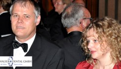 Dr. Walser Dental im Neuen Schloss in Stuttgart geehrt