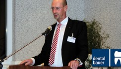 „Die Verbindung von Tradition und Innovation bei dental bauer ist faszinierend“