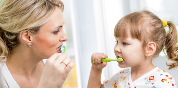 Kindgerechte Aufklärung über Mundhygiene – Eine Erzieherin berichtet