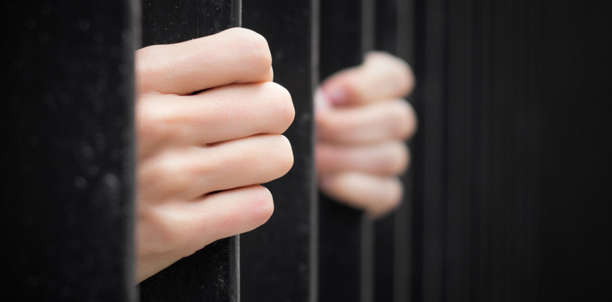 Herausgerissene Zähne: 6 Jahre Haft für Fetisch-Sextäter