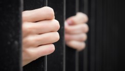 Herausgerissene Zähne: 6 Jahre Haft für Fetisch-Sextäter