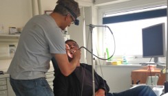 Not macht erfinderisch: Zahnarzt behandelt trotz Stromausfall