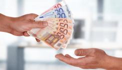 Verlust von acht Implantaten: 7.000 Euro Schmerzensgeld