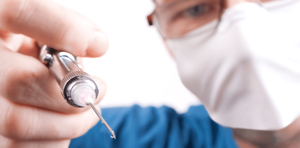 Aufklärungsdefizit: Zahnarzt zahlt für Nervenschaden durch Implantat