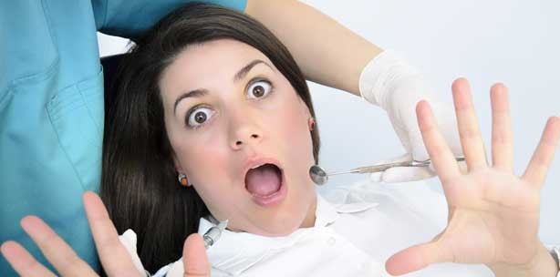 Kurpfuscherei einer Zahnarzthelferin