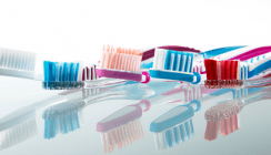 Falsche Zahnbürste – ein Paradies für Bakterien