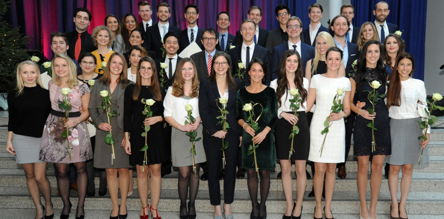 Zahnmediziner feierten ihr Examen in festlichem Rahmen