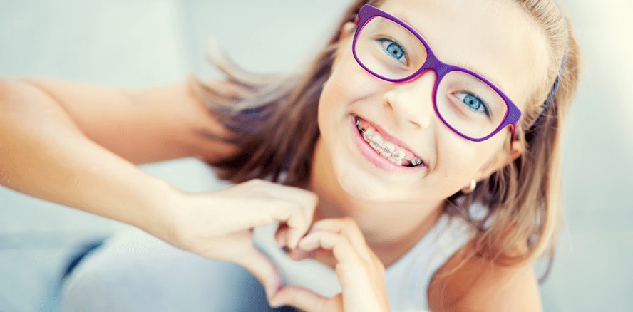 Die Mehrzahl der Kinder und Jugendlichen hat eine Zahnspange