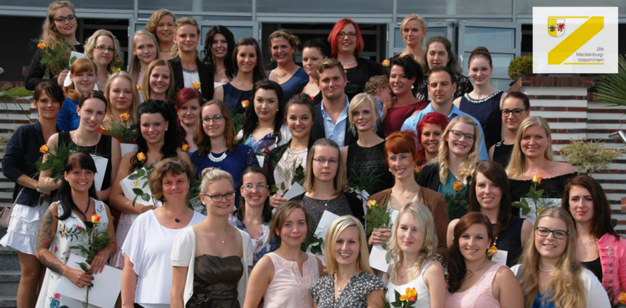 Zeugnisausgabe für Zahnmedizinische Fachangestellte