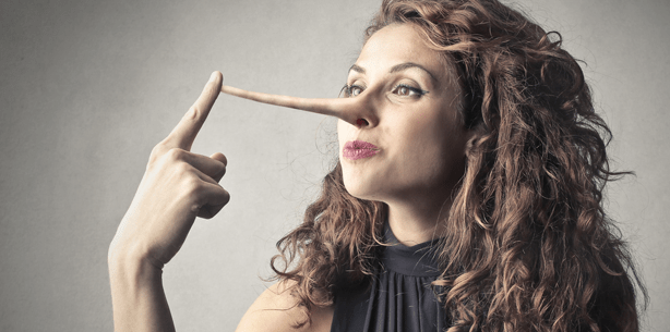 Zahnarzthelferinnen ergaunern 50.000 Euro