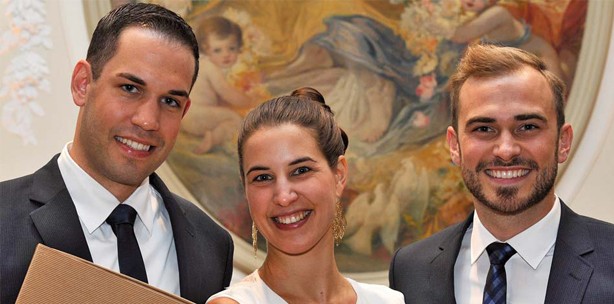 Masterfeier der zmk Bern im festlichen Kleid