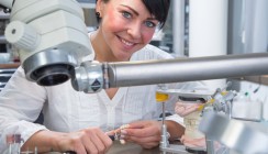 Schweizer Zahntechnikerlehrlinge gefragt