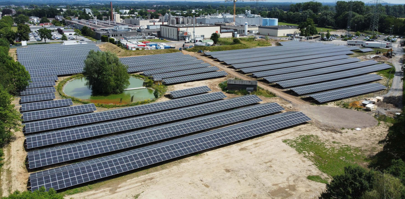 3M in Hilden wird grüner: Photovoltaik-Anlage geht ans Netz