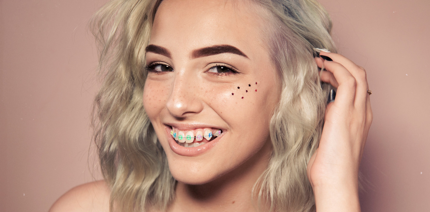 3M Aktion: Keramikbrackets mit farbigen Ligaturen