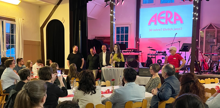 AERA-Online feiert 30 Jahre Preis&shy;vergleich und Materialwirtschaft