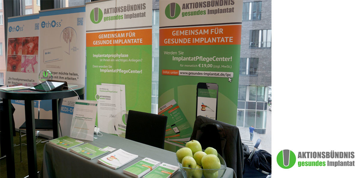 Aktionsbündnis gesundes Implantat beim Forum Implantologie in Hamburg